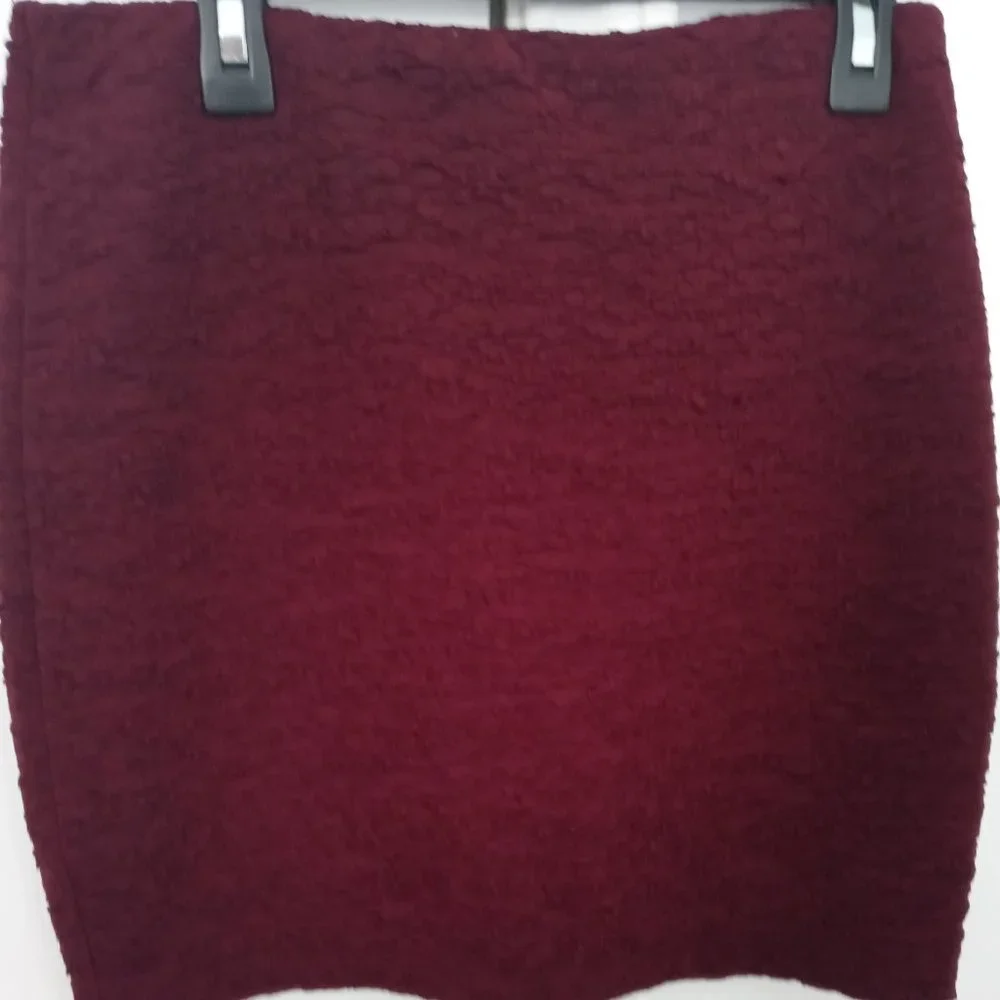 Skirt - Picture 2 of 5